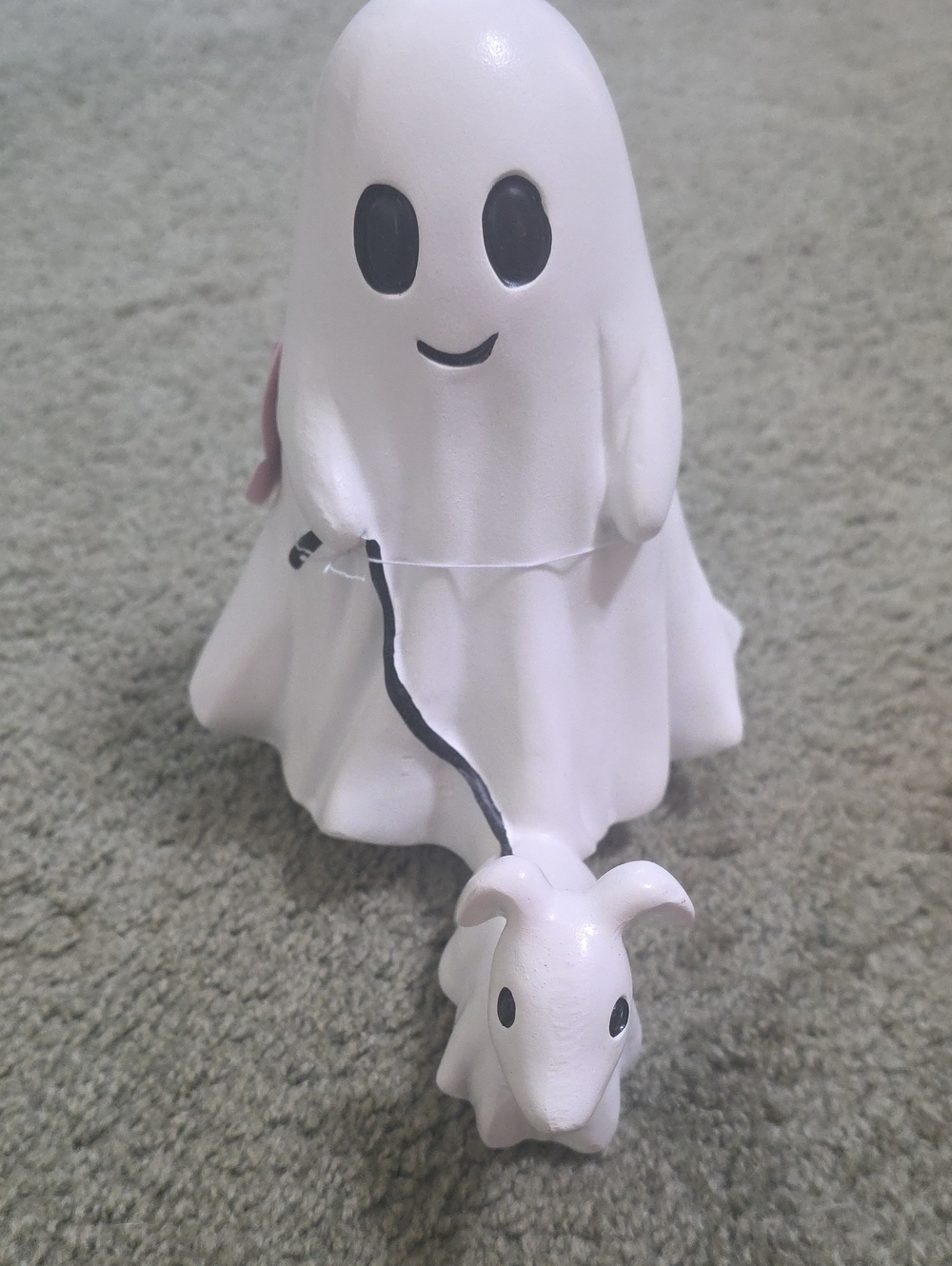 Nwt White Ghost Figurine with Leashed Ghost Pet - Holiday Décor